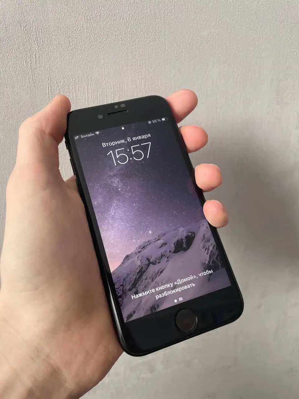 Продам iPhone SE 2020 64GB черный - Смартфоны (Электроника) в Владивосток