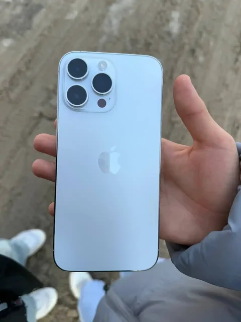 Iphone 14 pro max 256гб с заменённой батареей - Бытовая техника для красоты в Владивосток