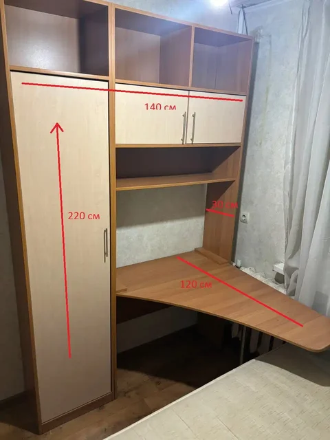 Продам детскую стенку, шкаф пенал со столом - частное объявление в Владивосток