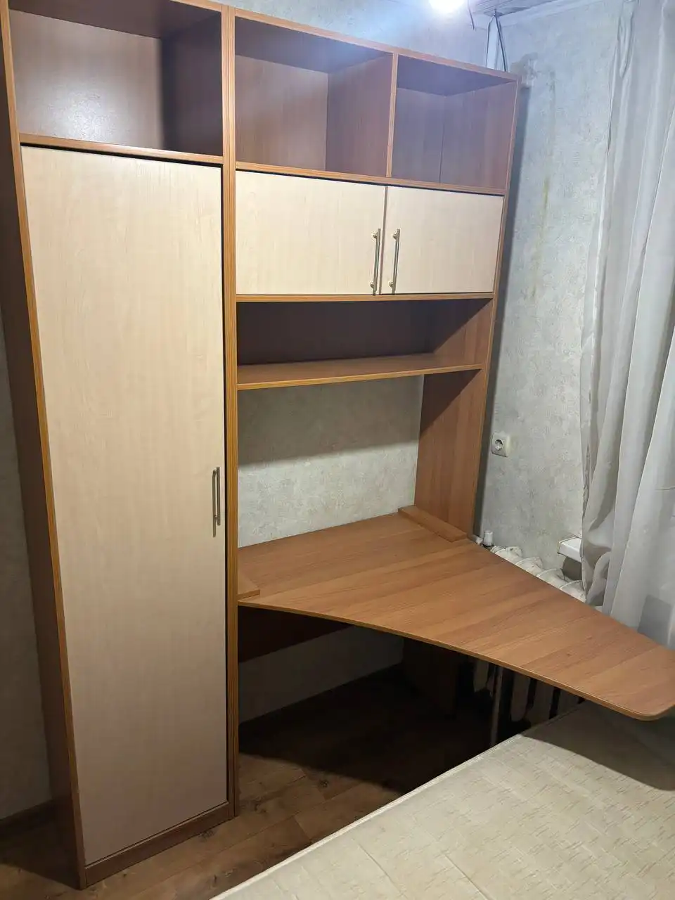 Продам детскую стенку, шкаф пенал со столом - Мебель (Товары для детей) в Владивосток