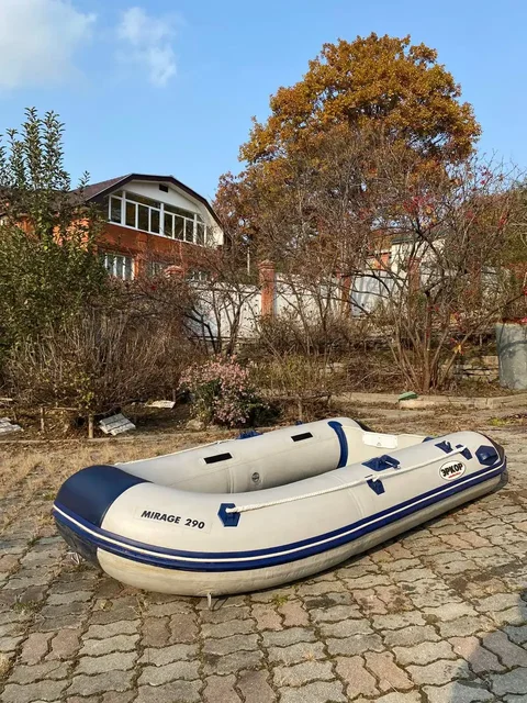 Продажа новой ПВХ-лодки ЭРКОР mirage 290 - Туризм и рыбалка в Владивосток