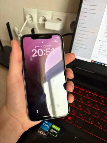 Продам iPhone 11 128 GB фиолетовый - Электроника в Владивосток