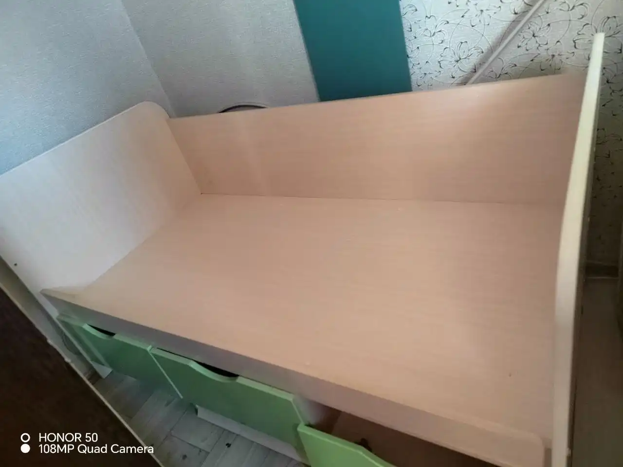 Продам подростковую кровать с матрасом - Мебель (Барахолка) в Владивосток