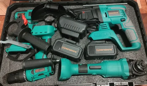 Набор аккумуляторного инструмента 4 в 1 - Профессиональное оборудование в Владивосток