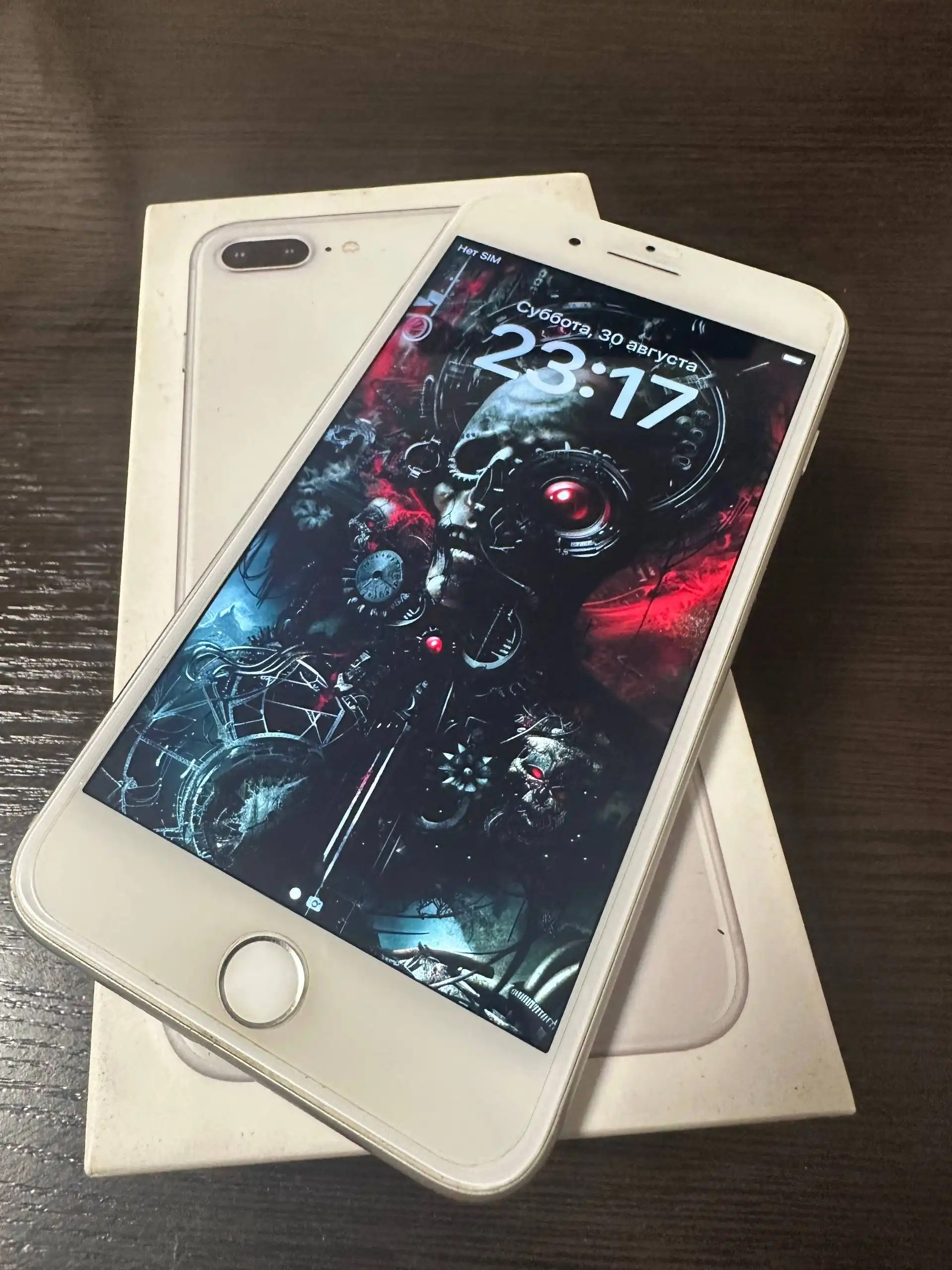 Продам айфон 8 плюс с заменой батареи и стекла - Смартфоны (Электроника) в Владивосток