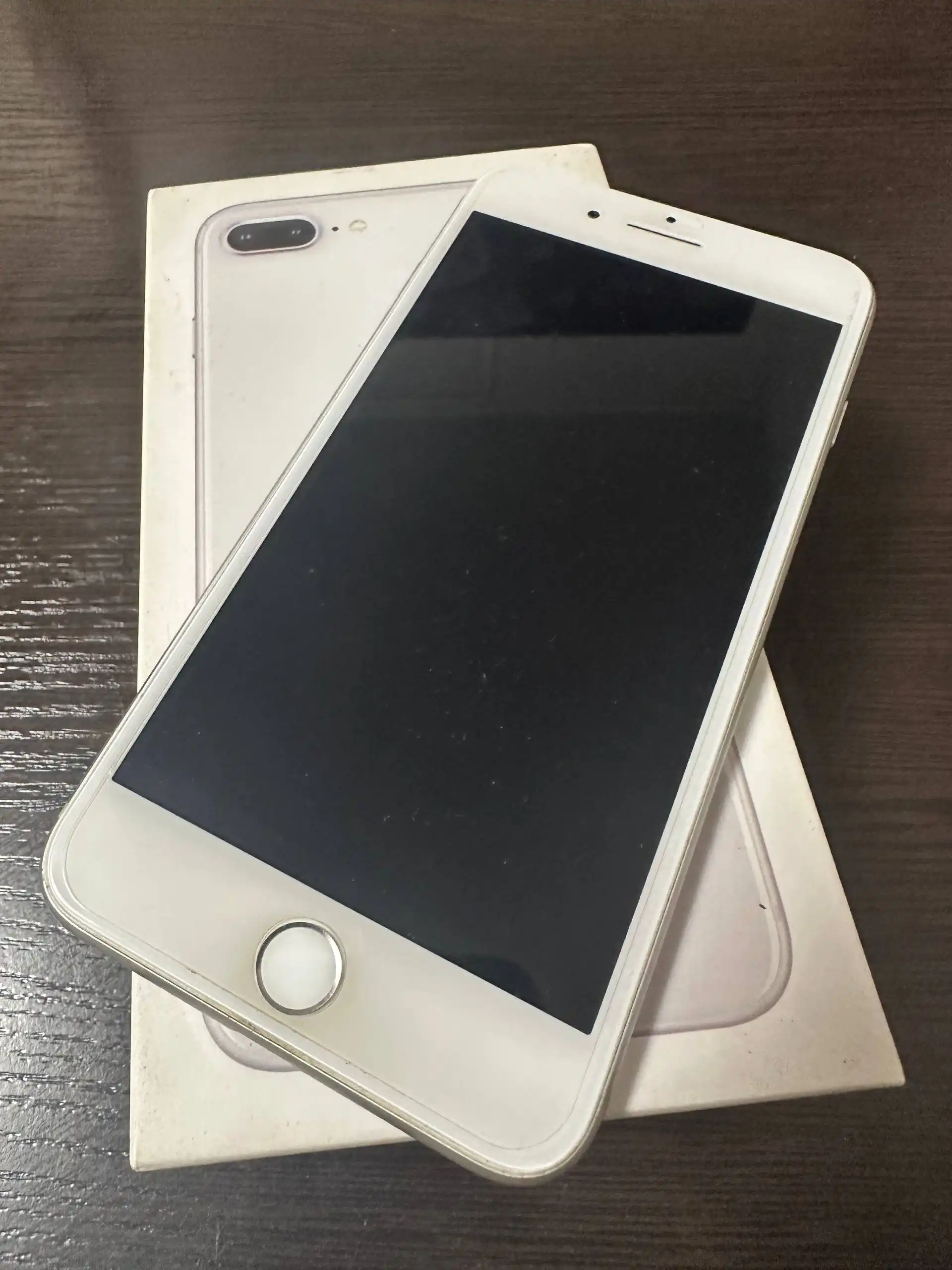 Продам айфон 8 плюс с заменой батареи и стекла - Смартфоны (Электроника) в Владивосток