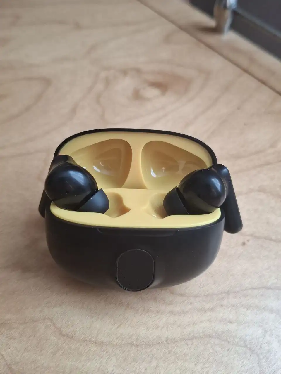 Продажа беспроводных наушников TWS - Наушники (Электроника) в Владивосток