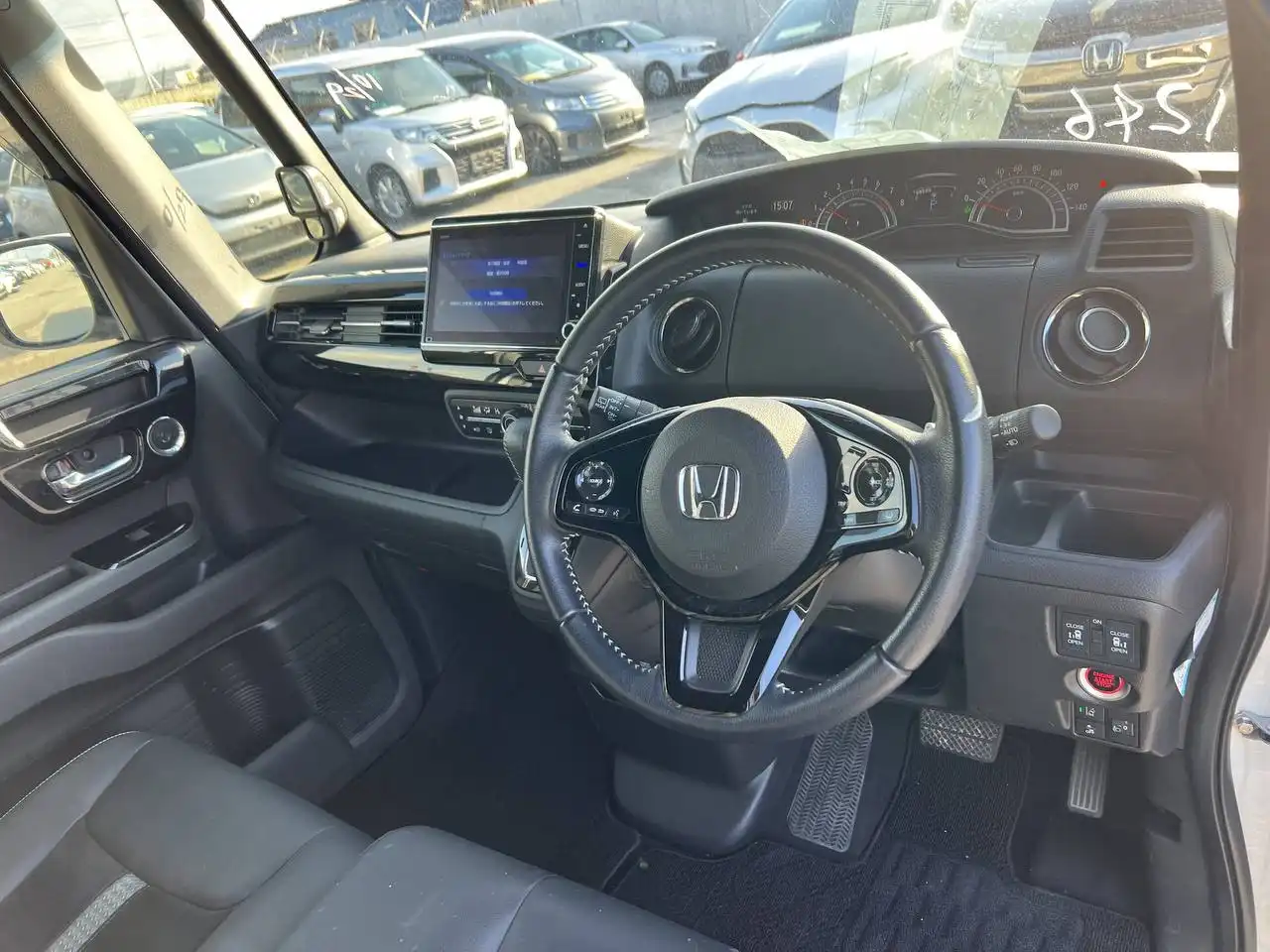 Honda N-BOX 2021 года выпуска - Легковые автомобили (Авто) в Владивосток