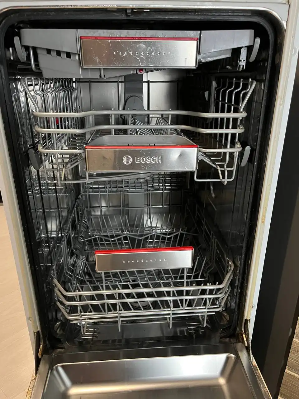Посудомоечная машина Bosch SPS 58 с ошибкой E15 - Техника (Барахолка) в Владивосток