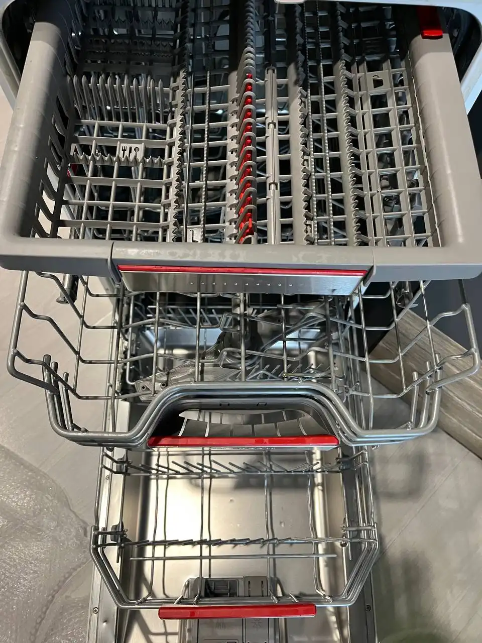 Посудомоечная машина Bosch SPS 58 с ошибкой E15 - Техника (Барахолка) в Владивосток