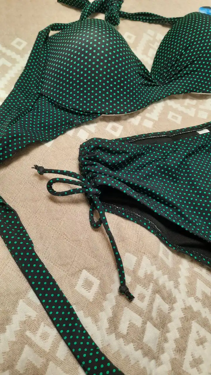 Симпатичный купальник 46-48 размер - Купальники (Одежда) в Владивосток