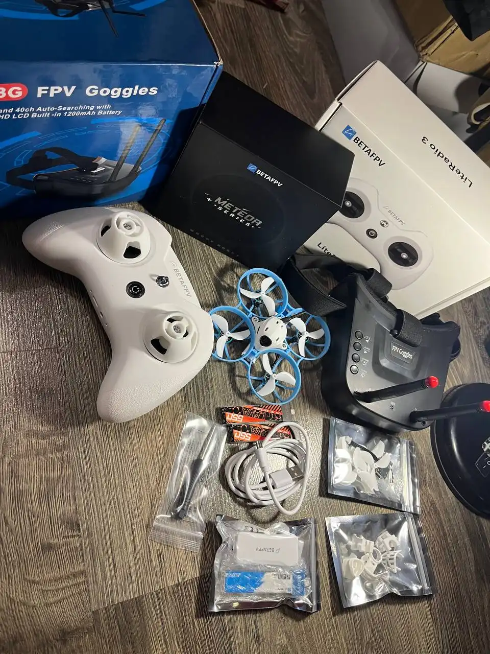 Продам 2 комплекта ФПВ - Электроника (Барахолка) в Владивосток