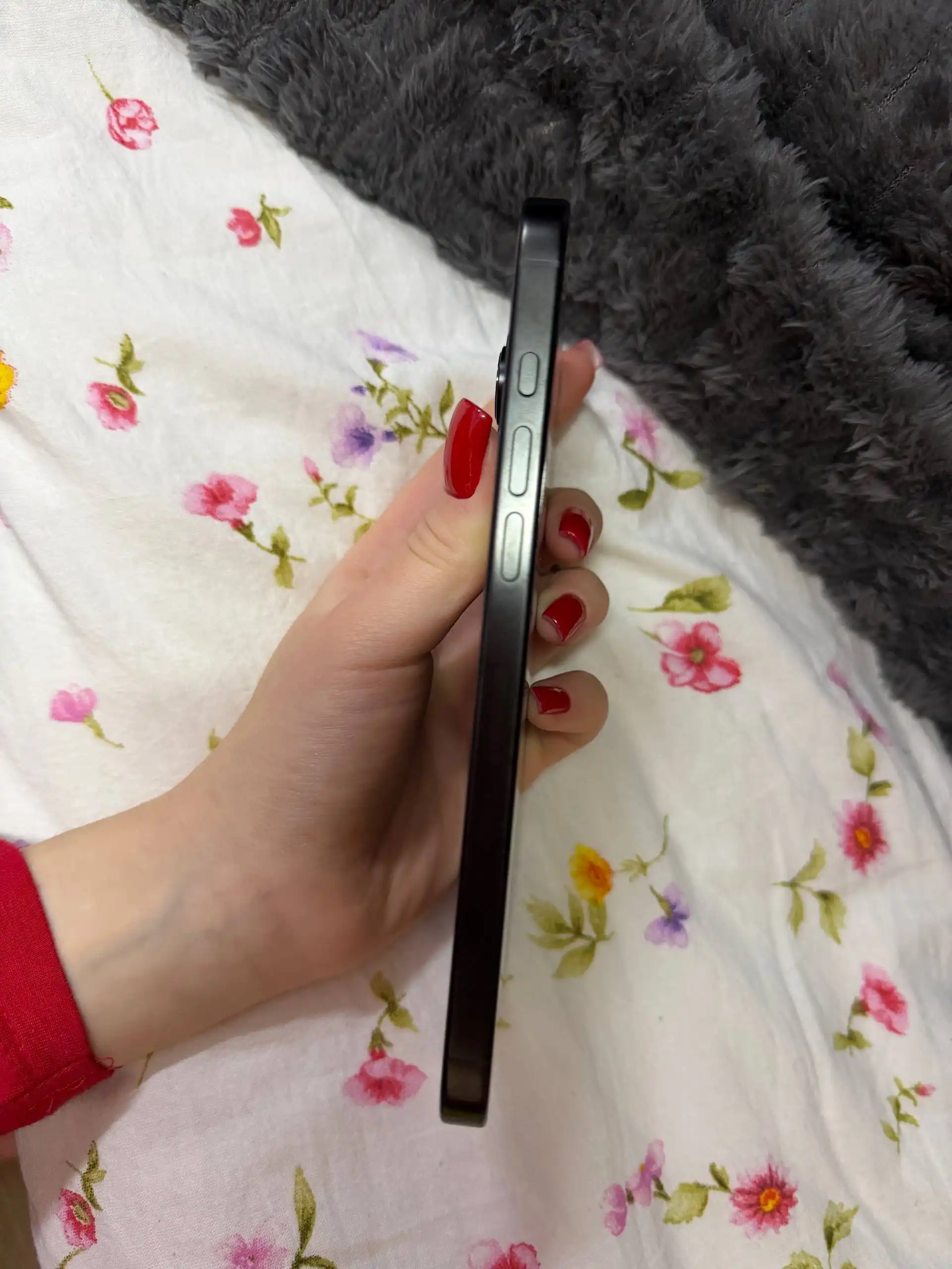 Продам MacBook 16 про - Ноутбуки (Электроника) в Владивосток