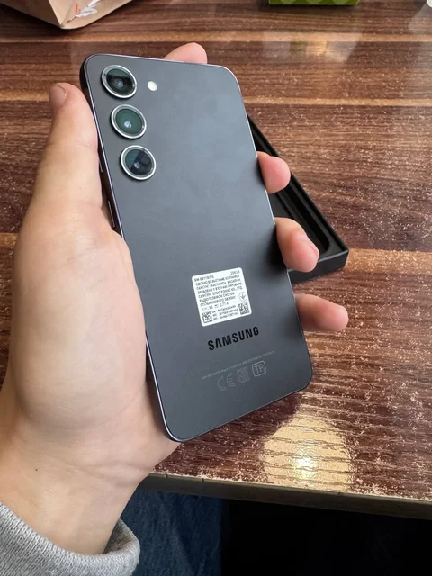 Продам Samsung S23 256гб черный - Смартфоны в Владивосток