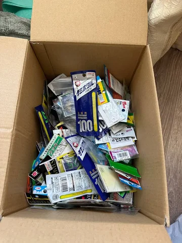 Продажа коробки рыболовных снастей из Японии - Туризм и активный отдых в Владивосток