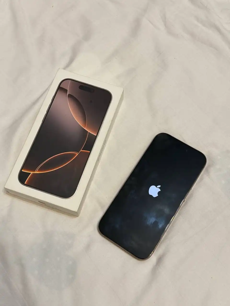 Apple iPhone 16 Pro Desert Titanium 256 ГБ - Смартфоны (Электроника) в Владивосток