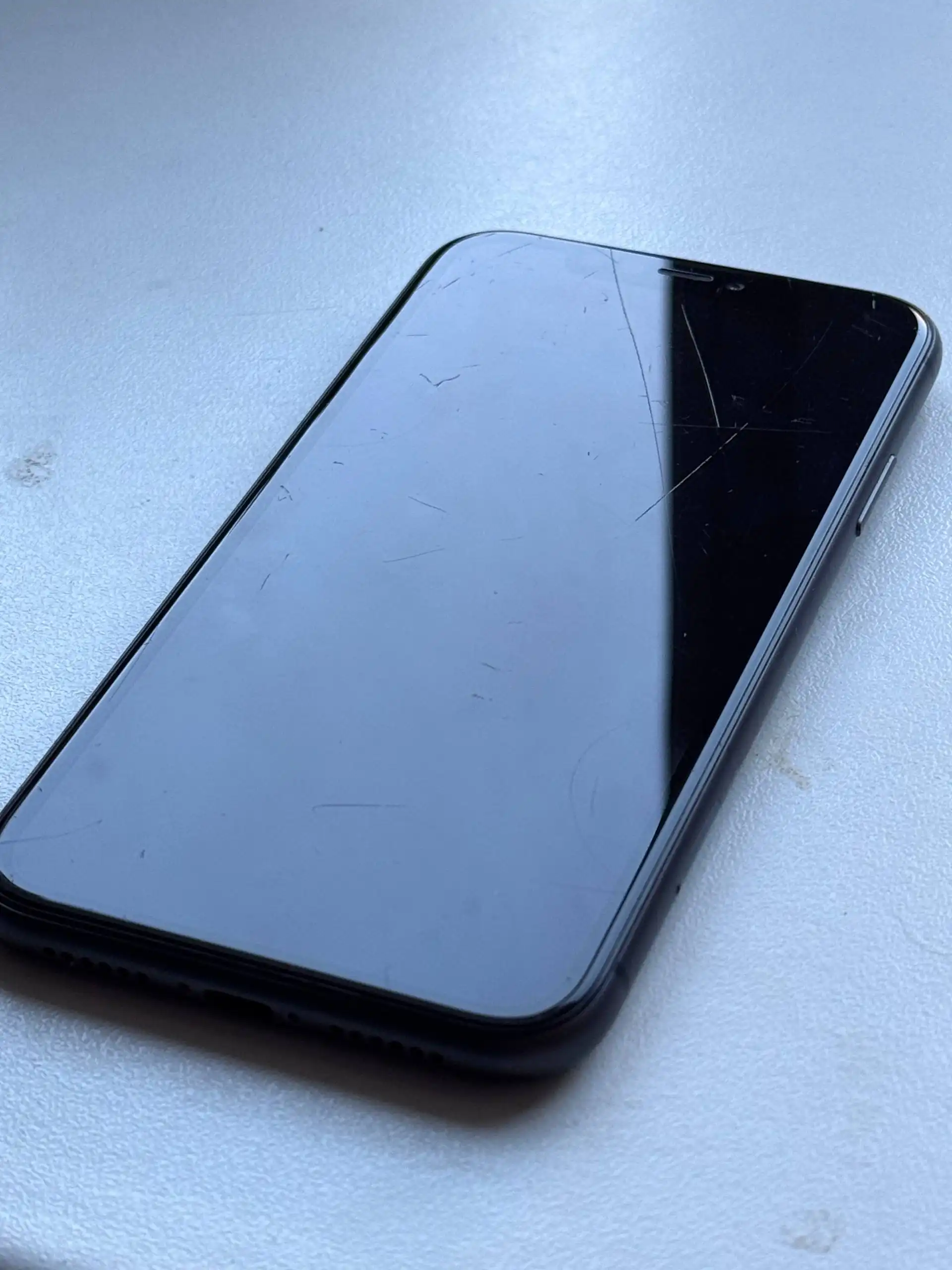 Продам iPhone 11 64GB черный - Смартфоны (Электроника) в Владивосток