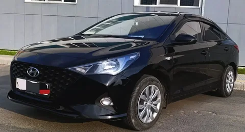 Hyundai Solaris 2012 1.6 автомат - Авто в Владивосток