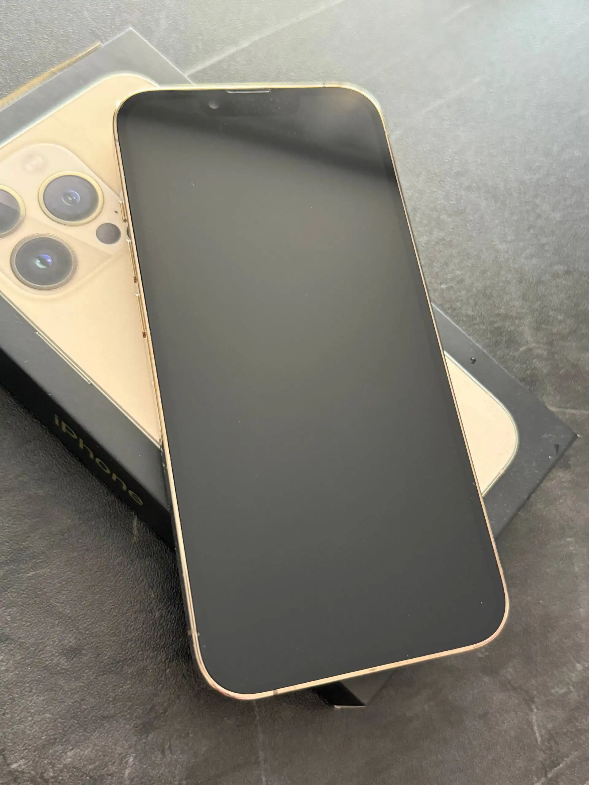 iPhone 13 Pro 128gb Золотой - Смартфоны (Электроника) в Владивосток