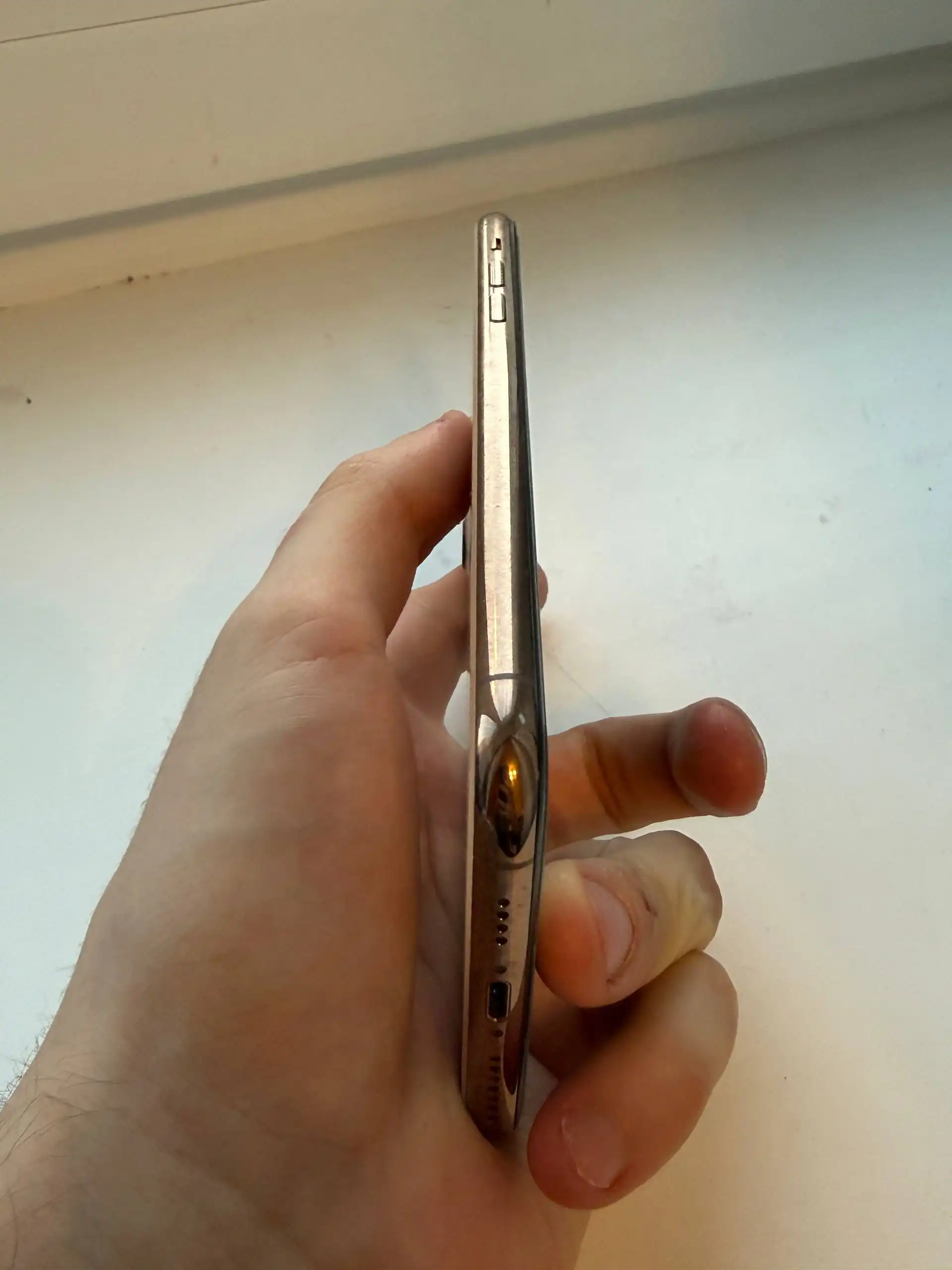 iPhone 11 Pro Max 256 ГБ золотой - Телефоны и смартфоны (Электроника) в Владивосток