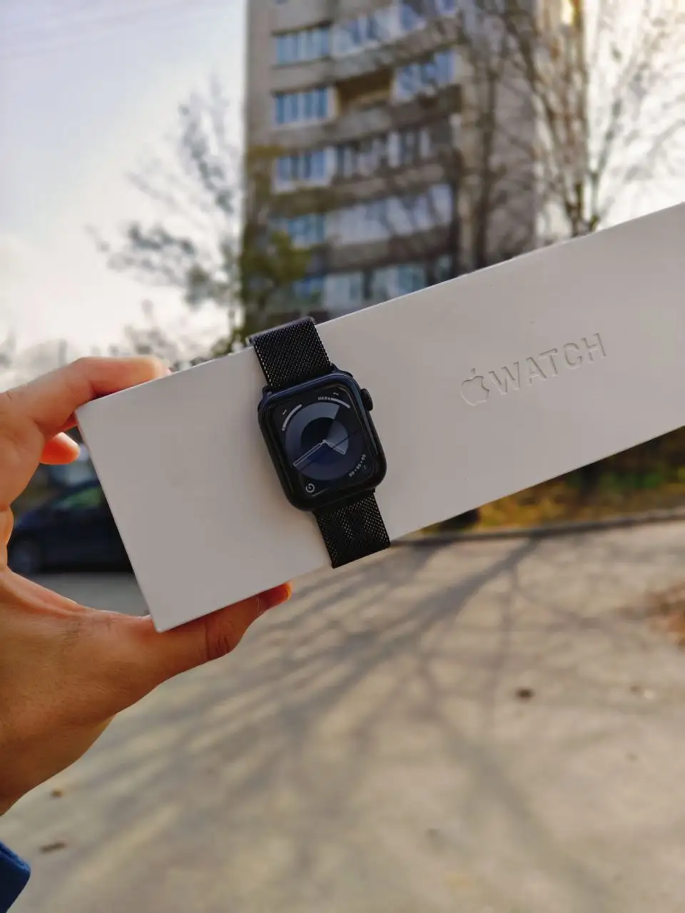 Продажа Apple iPhone 15 256Gb Black и Apple Watch Series 6 40mm Space Grey - Смартфоны и гаджеты (Электроника) в Владивосток