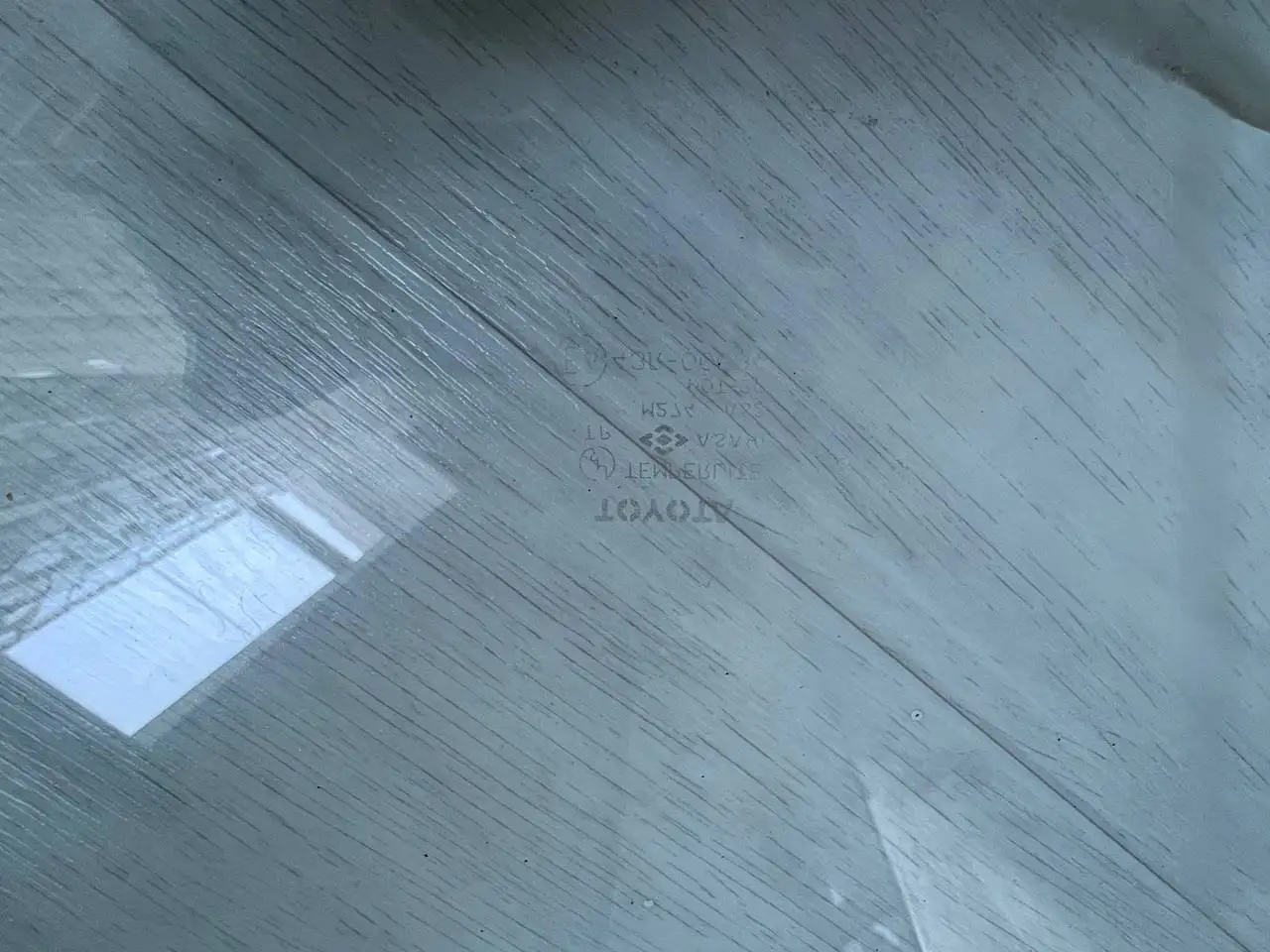 Toyota Hiace KZH 1KZ — стекла дверей (комплект) - Автостекла (Запчасти) в Владивосток