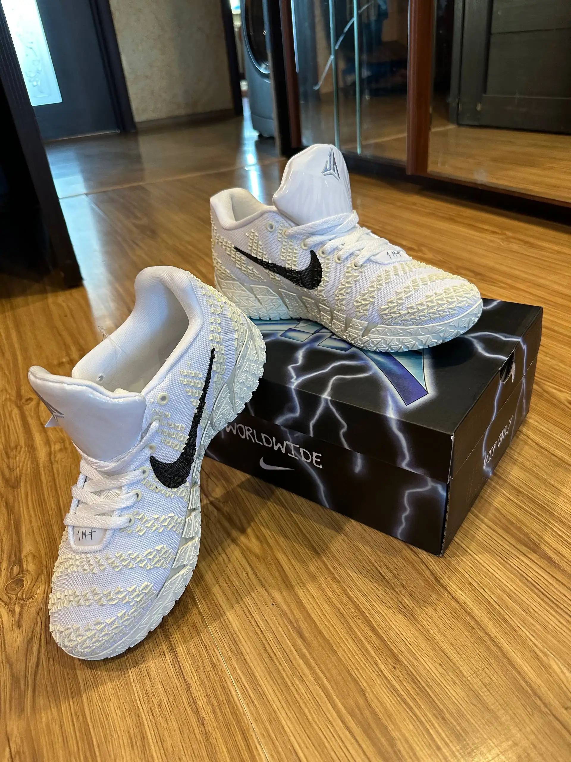 Кроссовки баскетбольные мужские новые 41 размер - Обувь (Одежда) в Владивосток