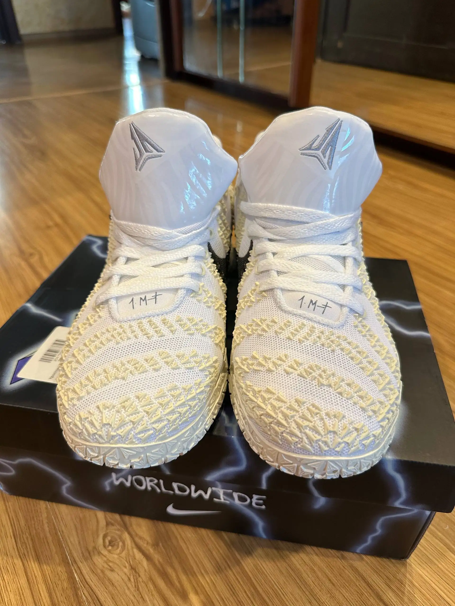 Кроссовки баскетбольные мужские новые 41 размер - Обувь (Одежда) в Владивосток