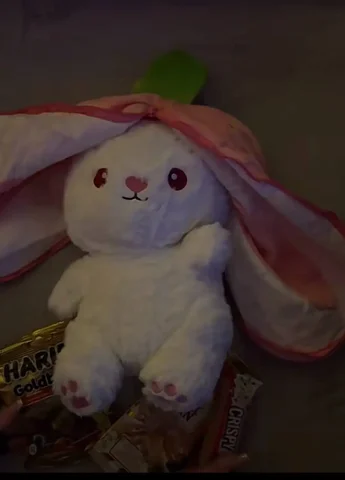 Продажа игрушечного зайчика в клубнике - Игрушки в Владивосток