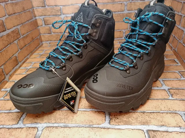 Зимние ботинки Nike ACG размер 44 - Блузы в Владивосток