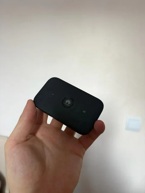Huawei Mobile Wi-Fi E5573 4G LTE модем - Планшеты в Владивосток