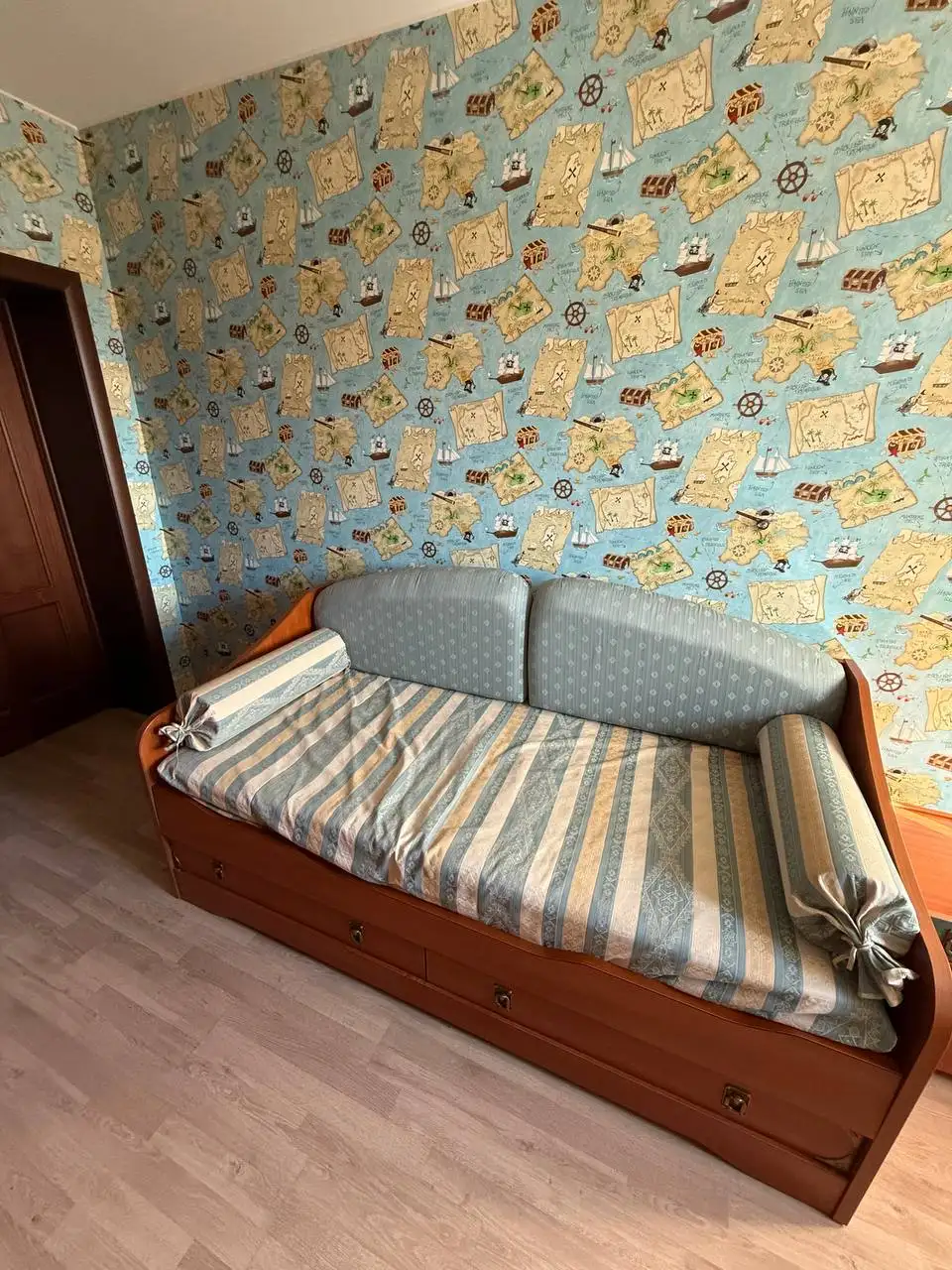 Продам комплект шикарной мебели для комнаты мальчика от фабрики «Прагматика» - Мебель (Для дома и дачи) в Владивосток