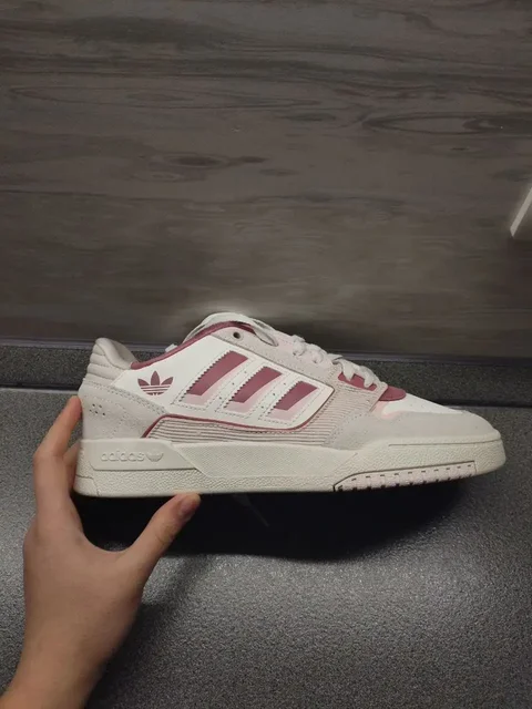 Продажа оригинальных кроссовок Adidas - Рабочая одежда и обувь в Владивосток