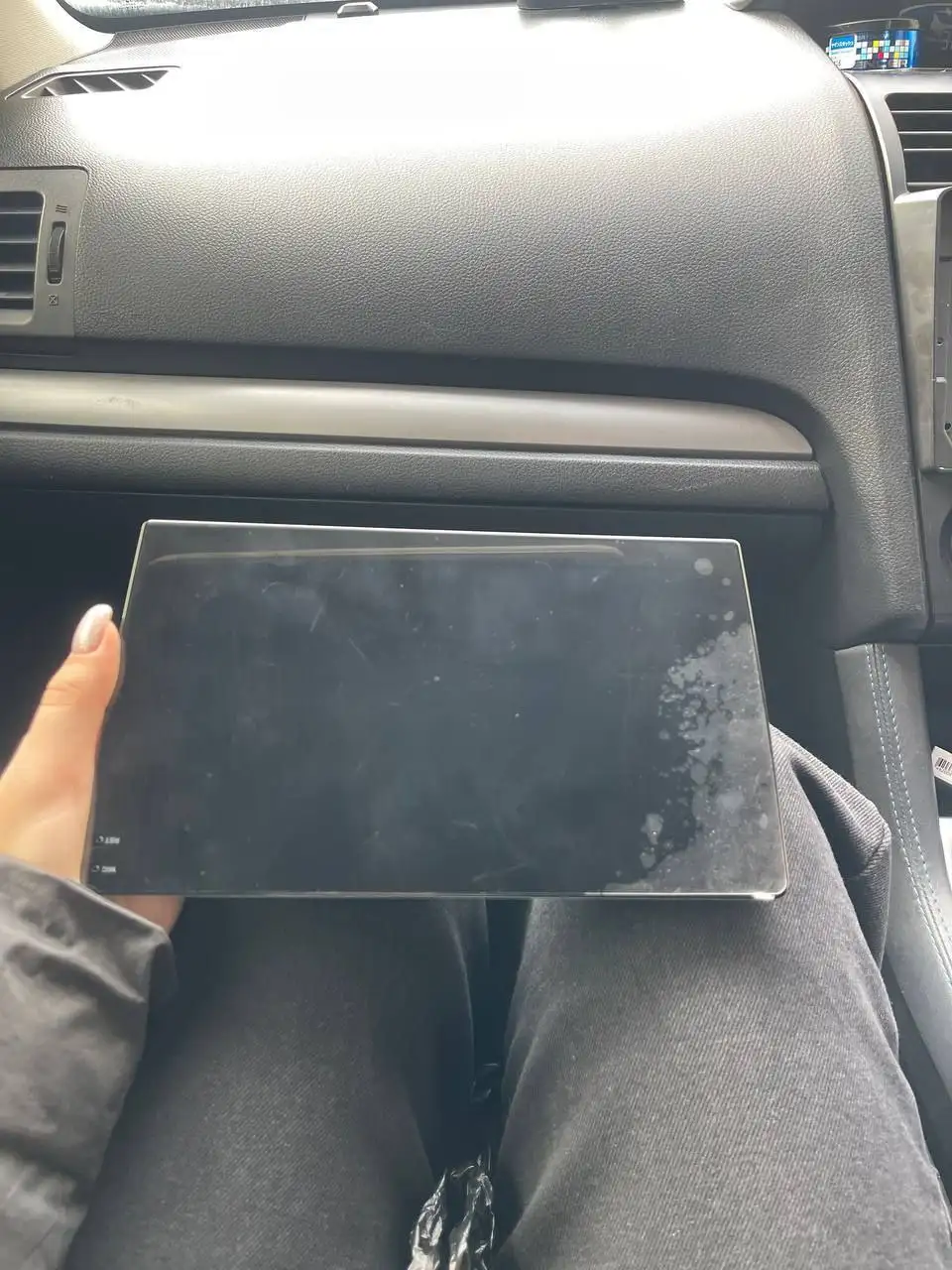 Продам магнитолу 9 дюймов - Автомагнитолы (Электроника) в Владивосток