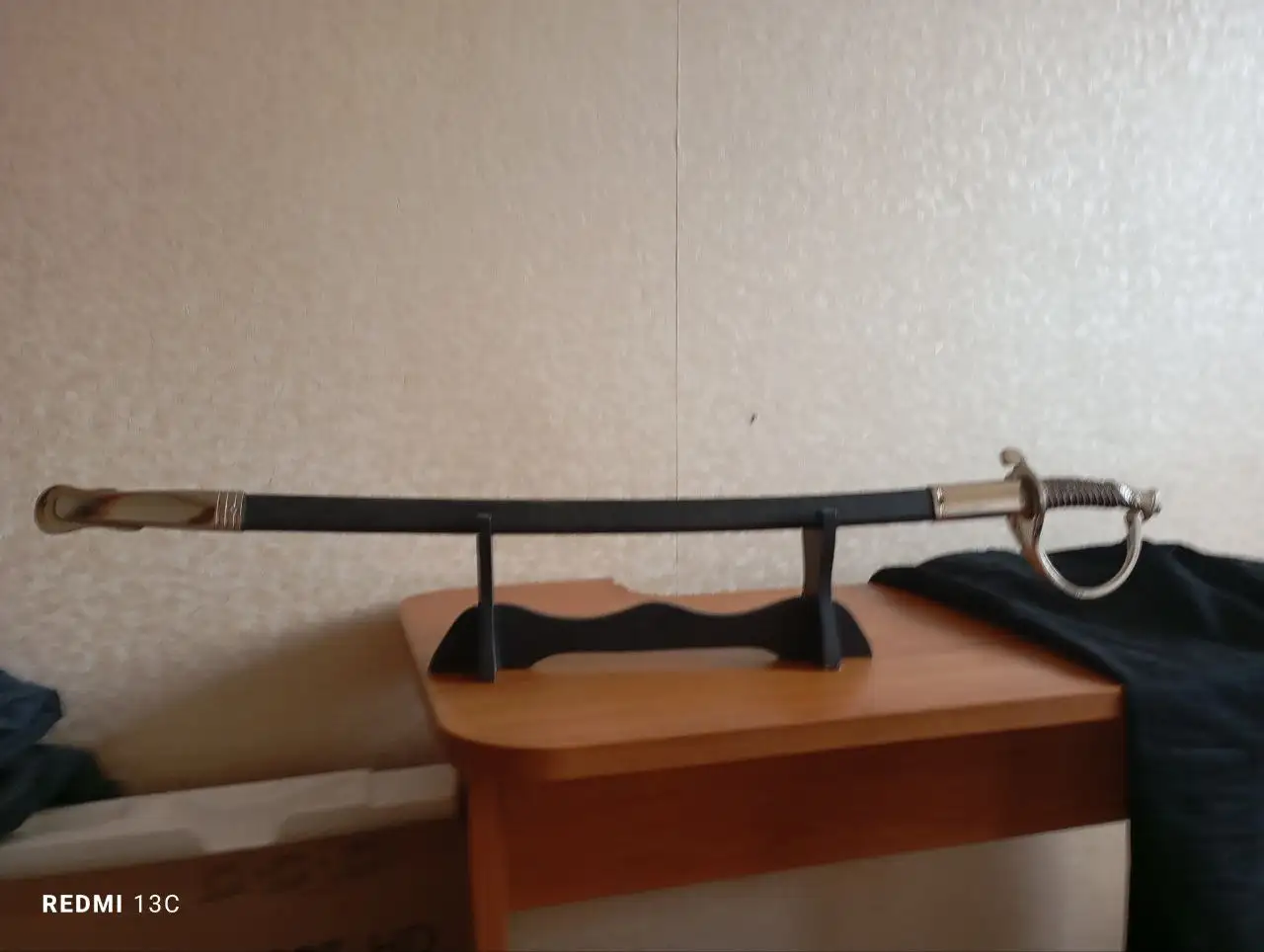 Продам сабвуфер с подставкой - Аудиотехника (Электроника) в Владивосток