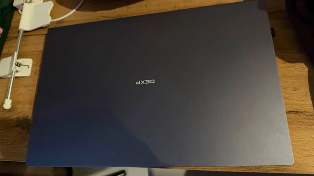 Ноутбук Dexp в отличном состоянии - Игровые диски в Владивосток