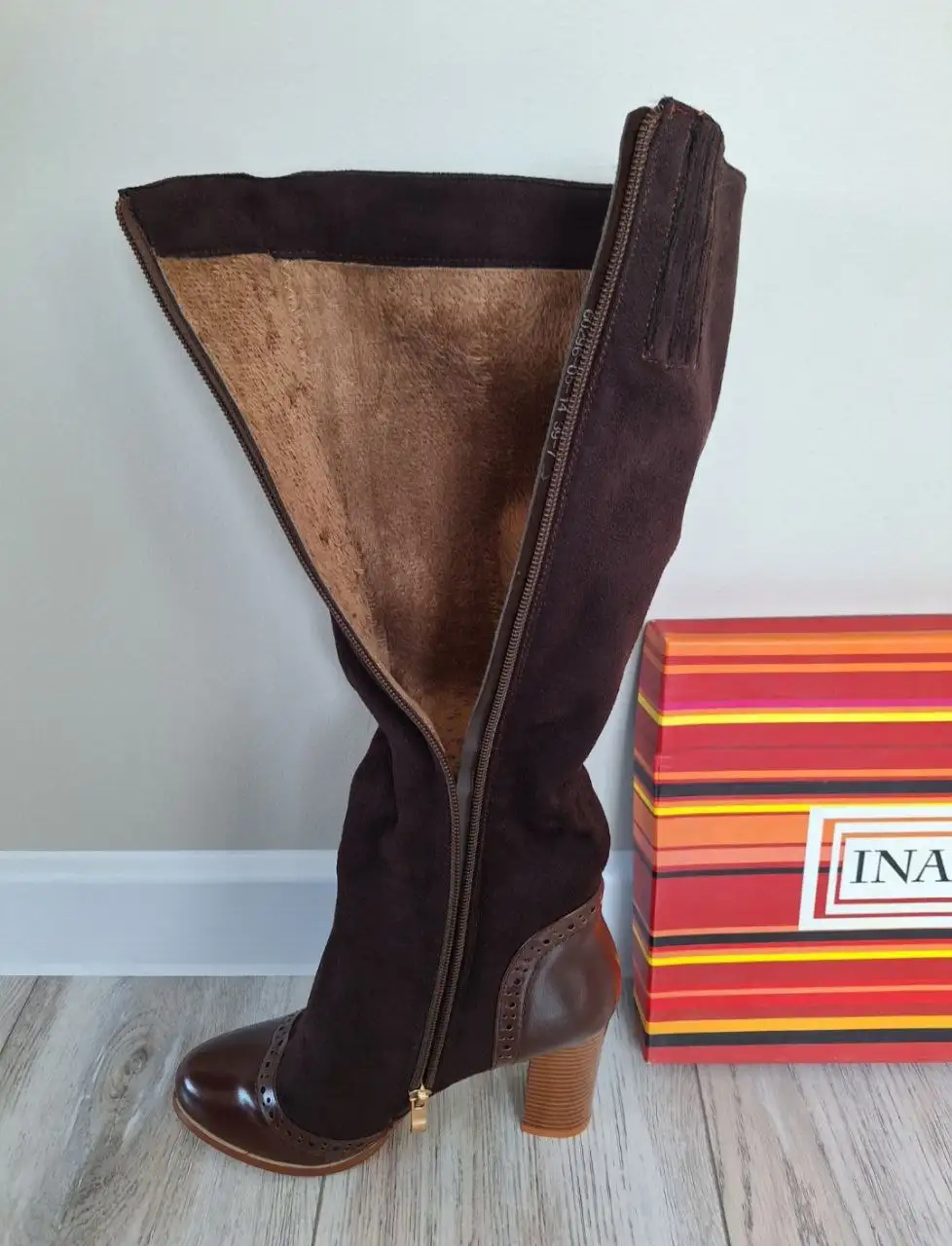 Сапоги Inario новые размер 38 - Обувь (Одежда) в Владивосток