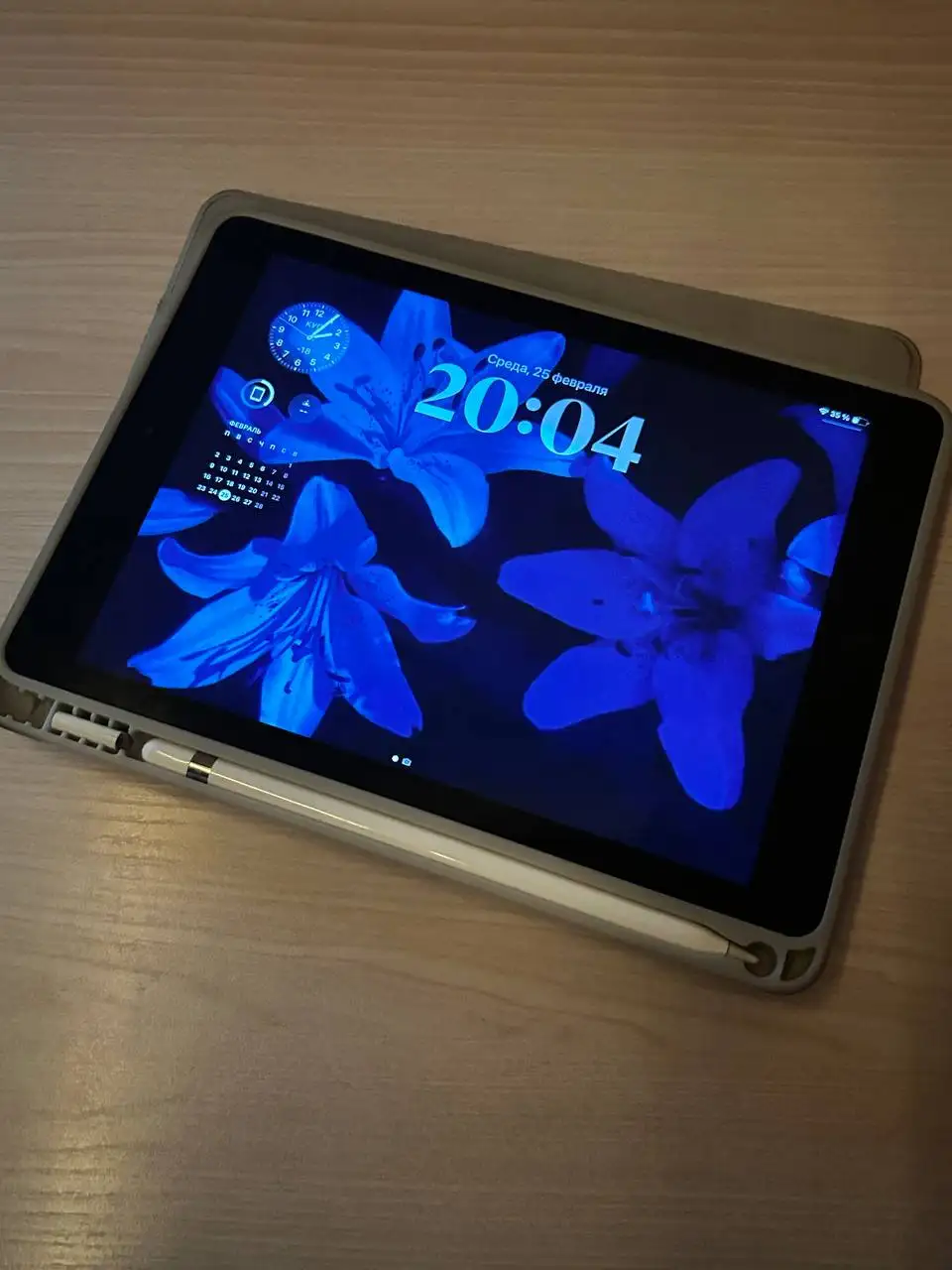 Продам iPad 6-го поколения (2018) со стилусом и зарядкой - Планшеты (Электроника) в Владивосток