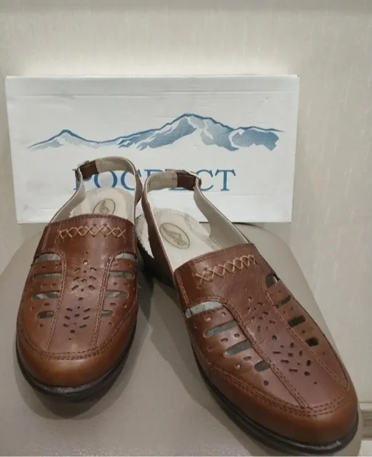 Босоножки новые натуральная кожа размер 36 - Вечерние платья в Владивосток