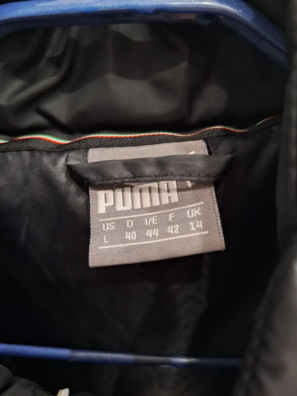 Куртка Puma размер 46-48 - Верхняя одежда (Одежда) в Владивосток