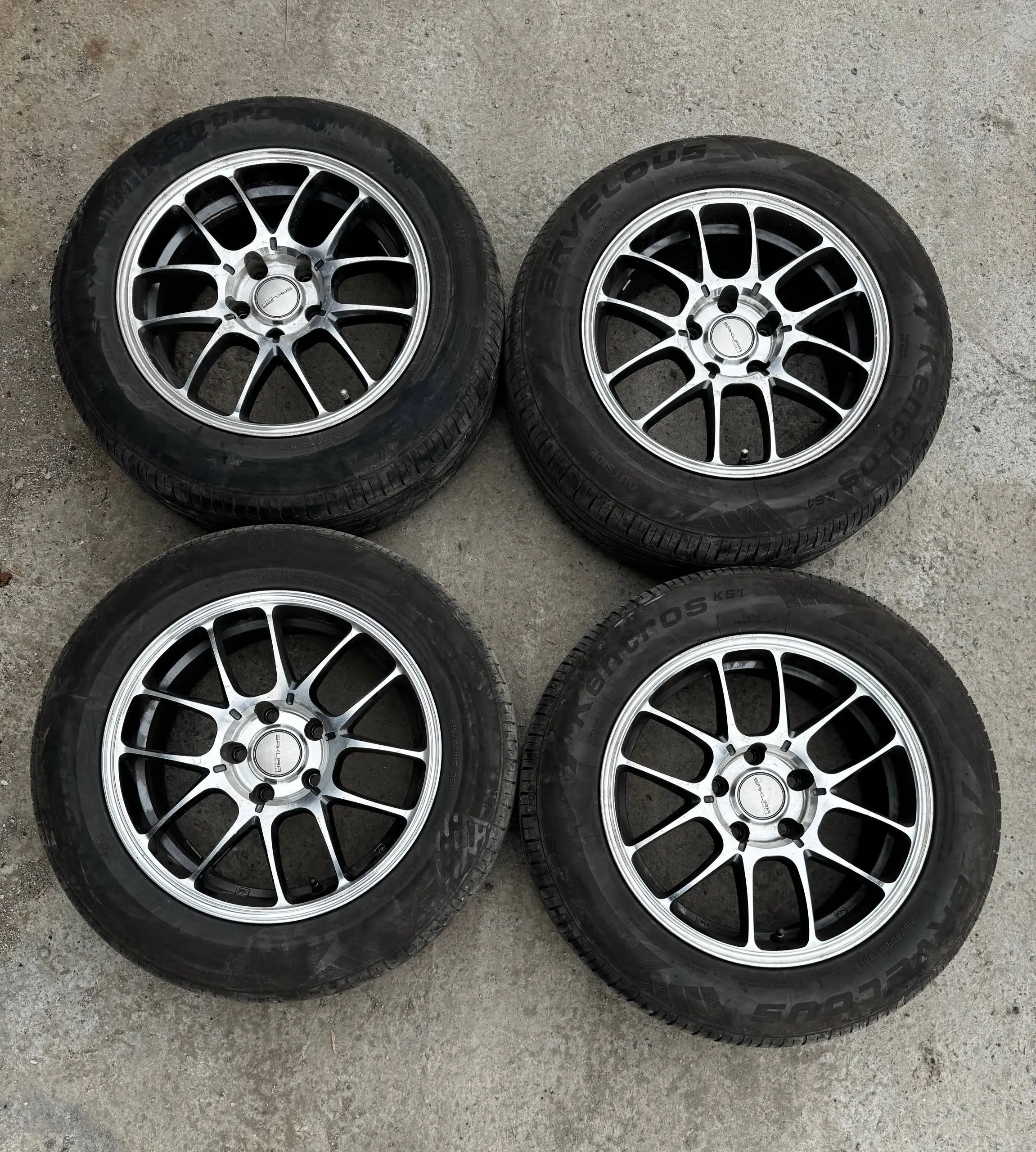 Продам колёса Sakura Wheels с резиной Kentros - Шины и диски (Авто) в Владивосток
