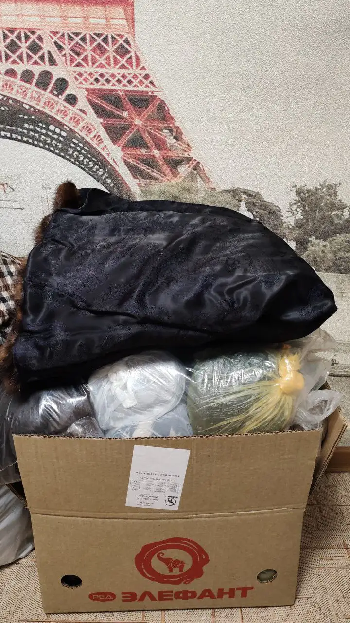 Отдам кусочки меха и кожи в обмен за бананы - Барахолка в Владивосток