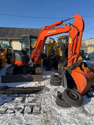 Экскаватор Hitachi Zaxis 50U 2021 года выпуска - Стартеры в Владивосток