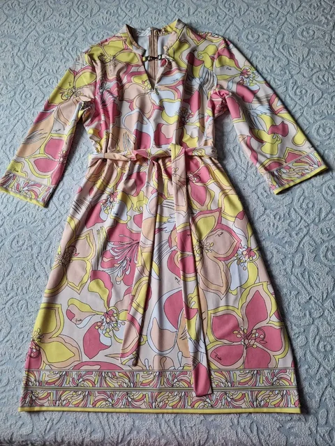 Платье размер 46 - Куртки в Владивосток