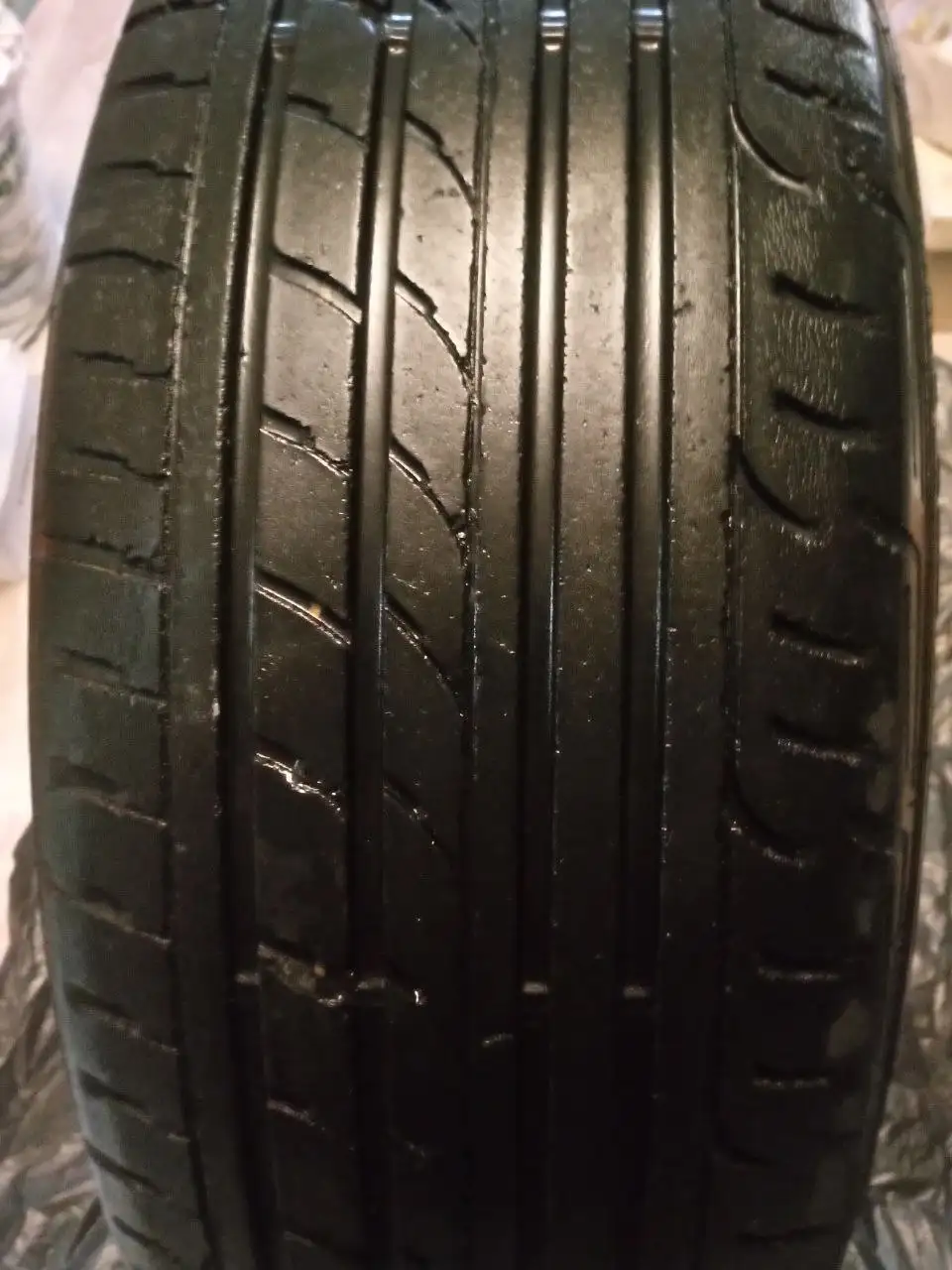 Комплект резины Dunlop летняя 215/55/18 - Шины и диски (Запчасти) в Владивосток