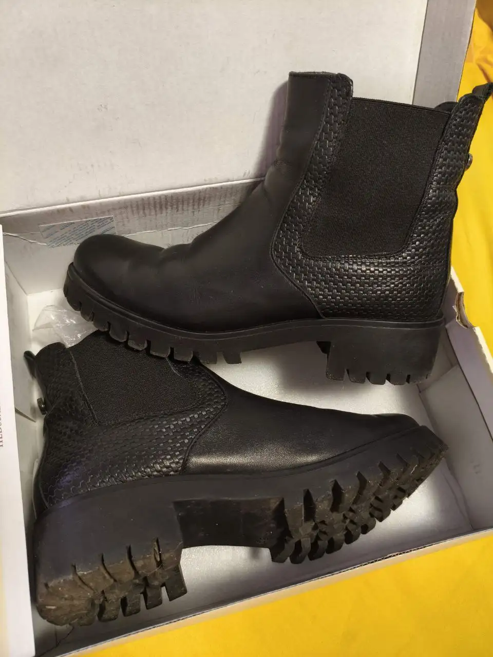 Женская кожаная обувь 17 пар - Обувь (Одежда) в Владивосток