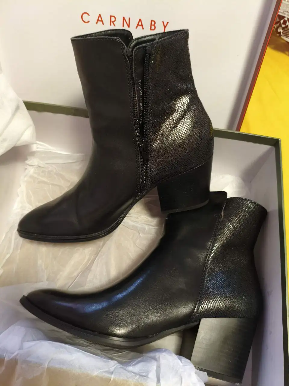 Женская кожаная обувь 17 пар - Обувь (Одежда) в Владивосток