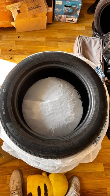Продам резину Michelin Primacy 4 205/55 R16 - Сельхозтехника в Владивосток
