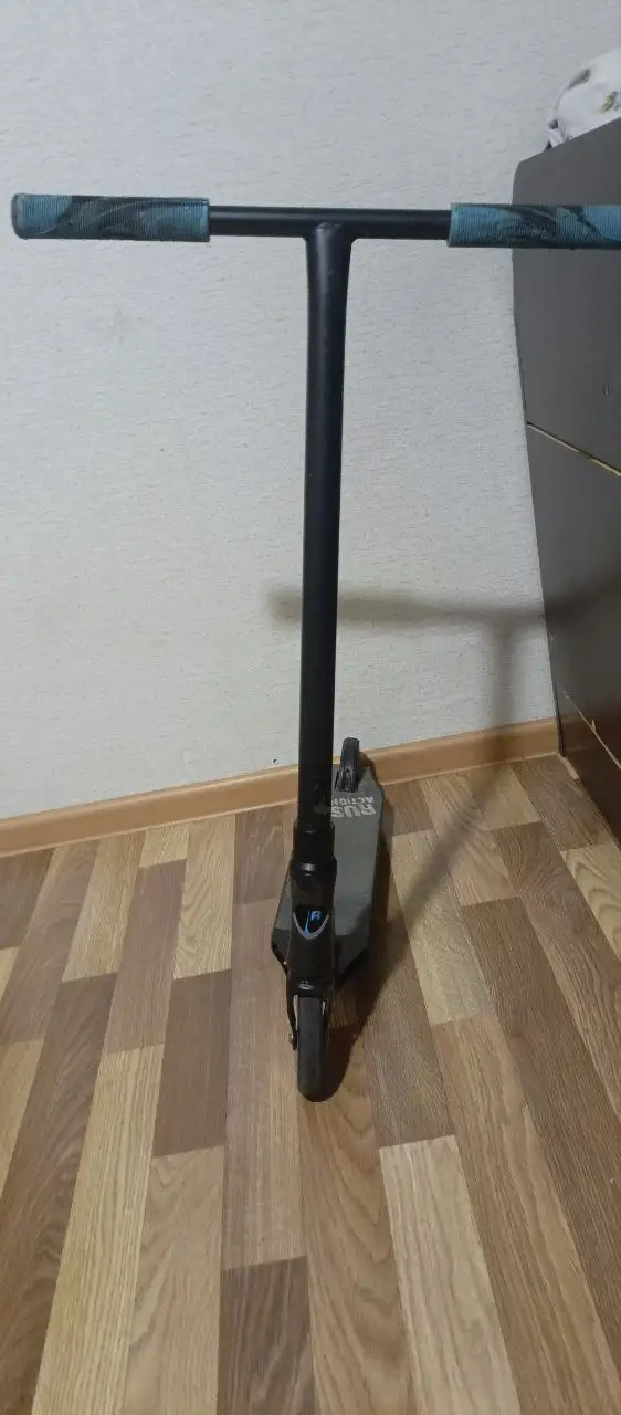 Продам трюковой самокат - Спорттовары (Барахолка) в Владивосток