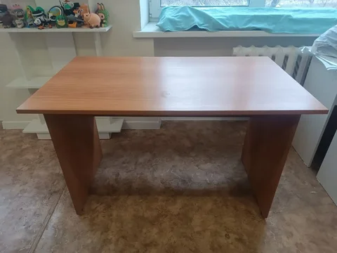 Стол офисный б/у - частное объявление в Владивосток